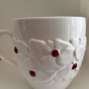 Starbucks 2004 Christmas White Red Berries Holly Poinsettia Coffee Mug 16 oz